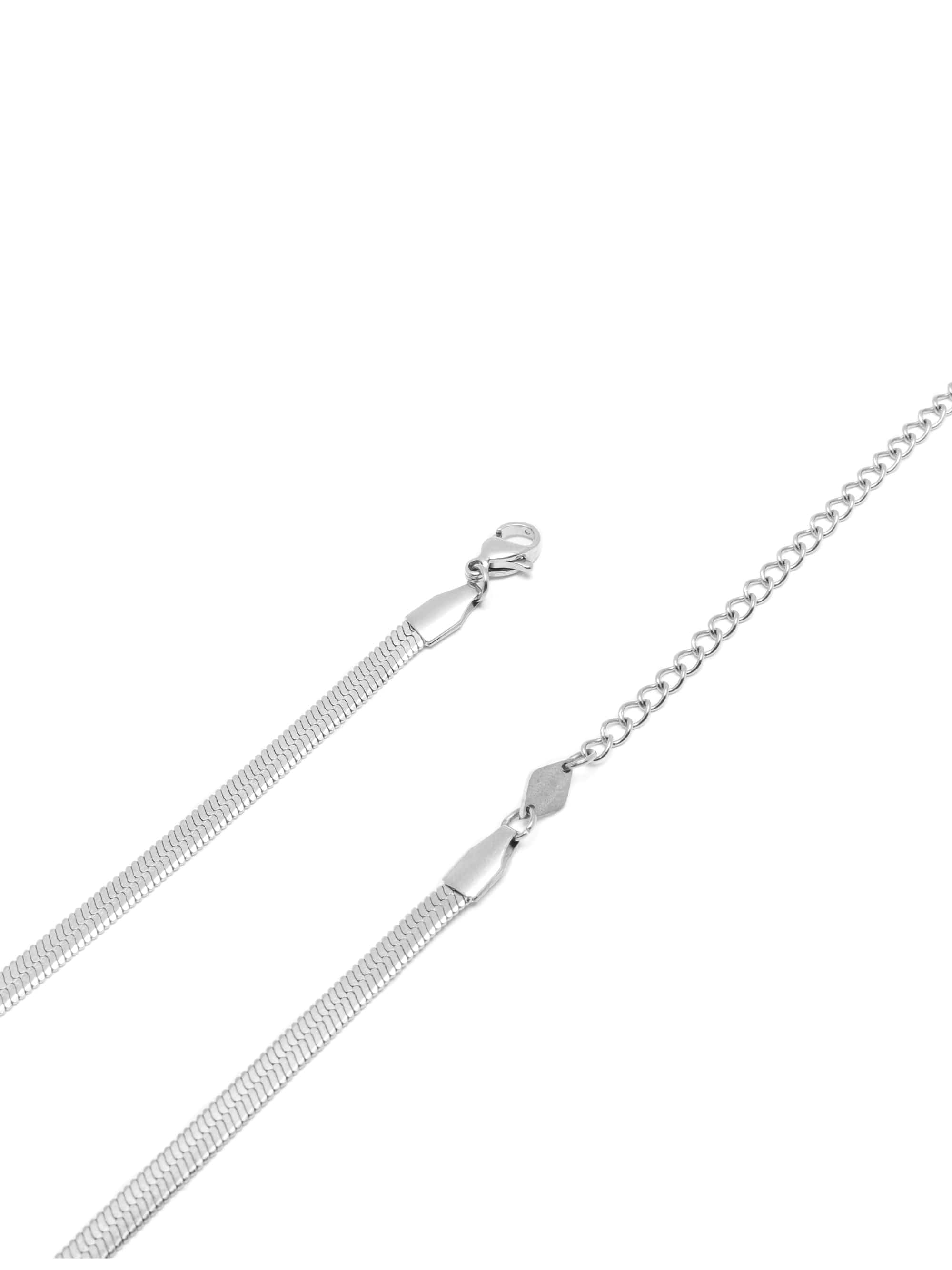 Snake Chain Necklace in Silver 3